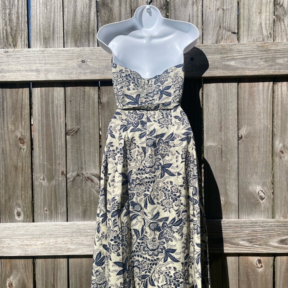 SEV Floral Print Strapless Midi Dress in Cream and Navy Sz 6 - Picture 8 of 10